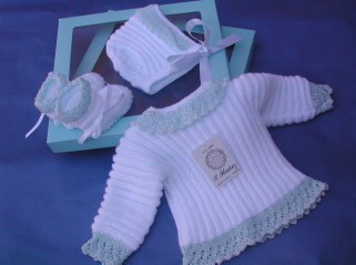 Conjunto para recién nacido en lana y algodón